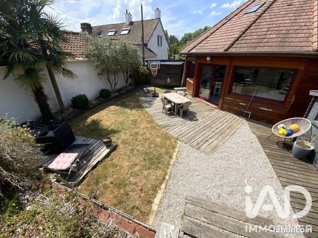 Maison 8 pièces 210 m²