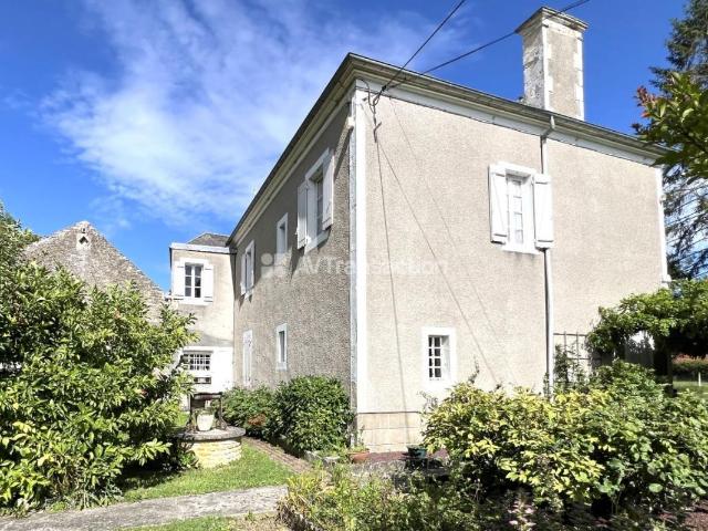 Maison 8 pièces 210 m²