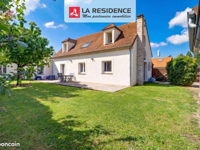 Maison 8 pièces 210 m²