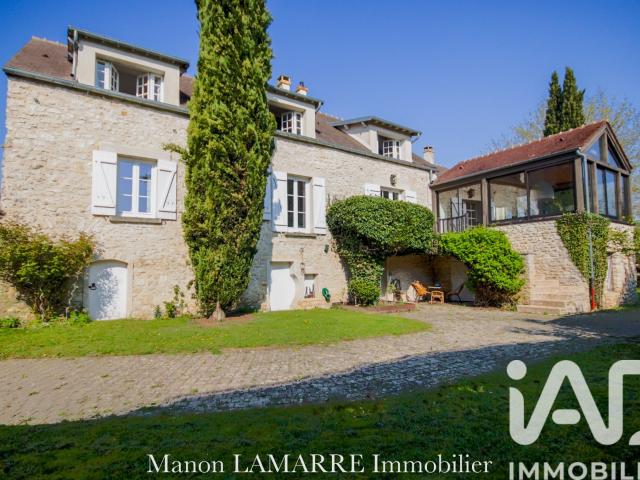 Maison 8 pièces 230 m²