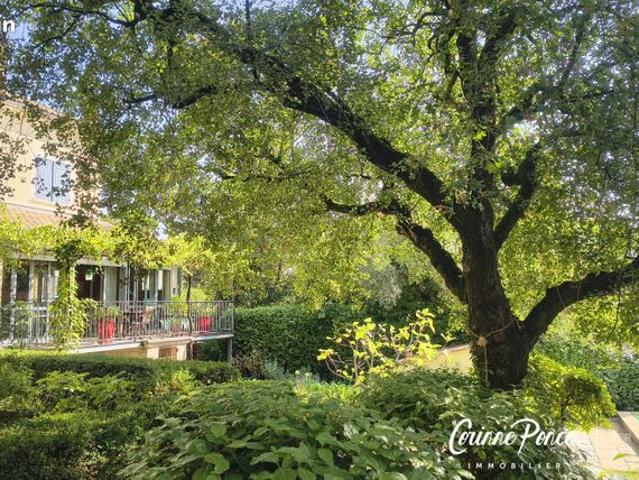 Maison 8 pièces 210 m²