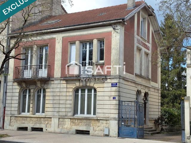 Maison 8 pièces 210 m²
