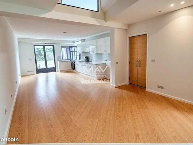 Maison 8 pièces 210 m²