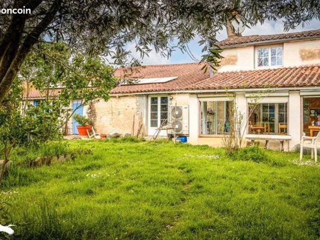 Maison 8 pièces 210 m²