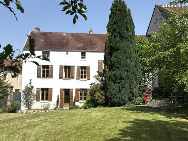 Maison 8 pièces 210 m²
