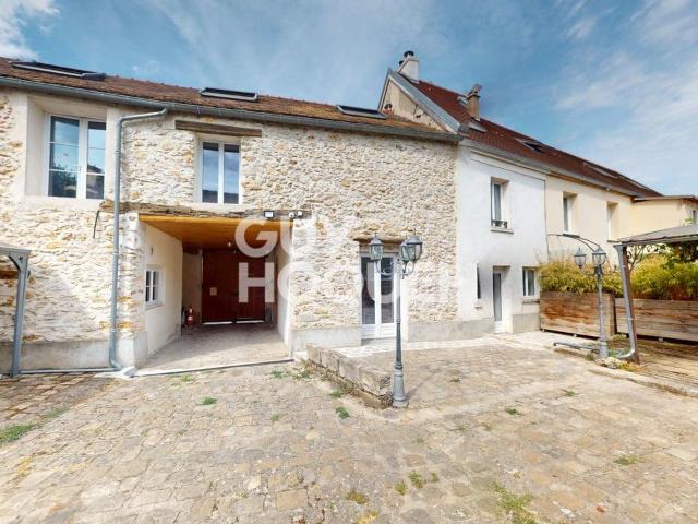 Maison 8 pièces 210 m²