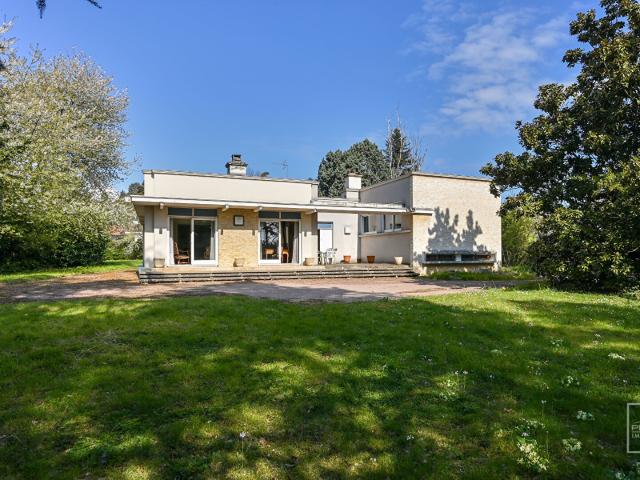 Maison 8 pièces 210 m²