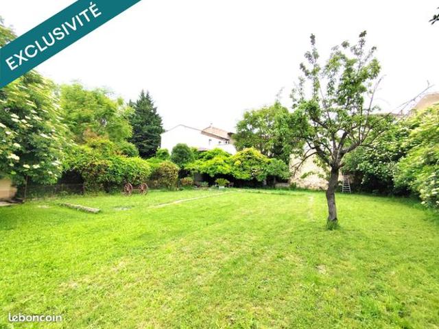 Maison 8 pièces 210 m²