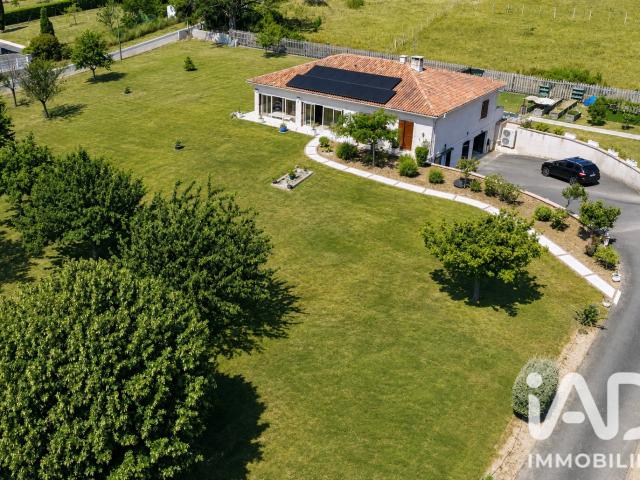 Maison 8 pièces 210 m²