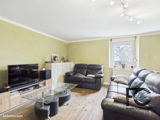 Maison 8 pièces 210 m²