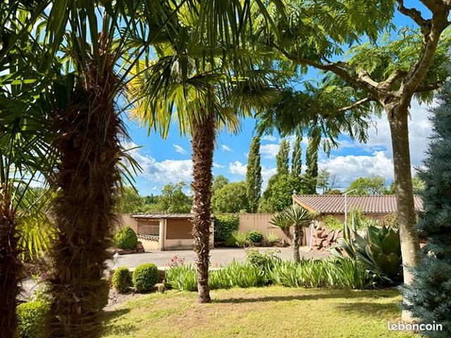 Maison 8 pièces 210 m²