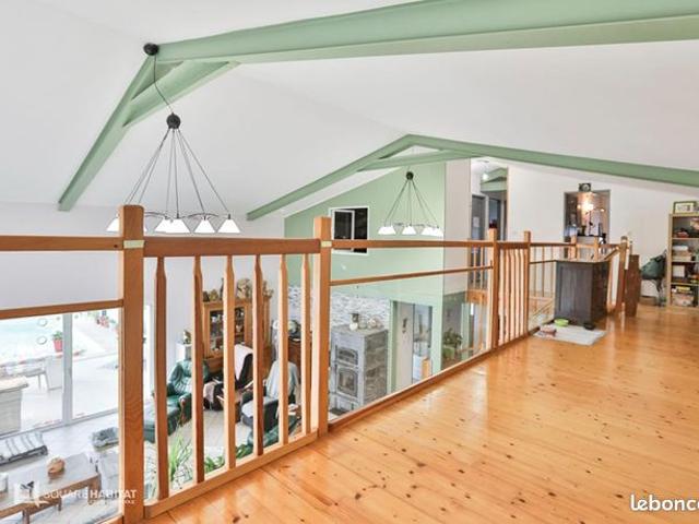 Maison 8 pièces 210 m²