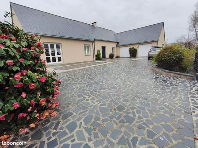 Maison 8 pièces 210 m²