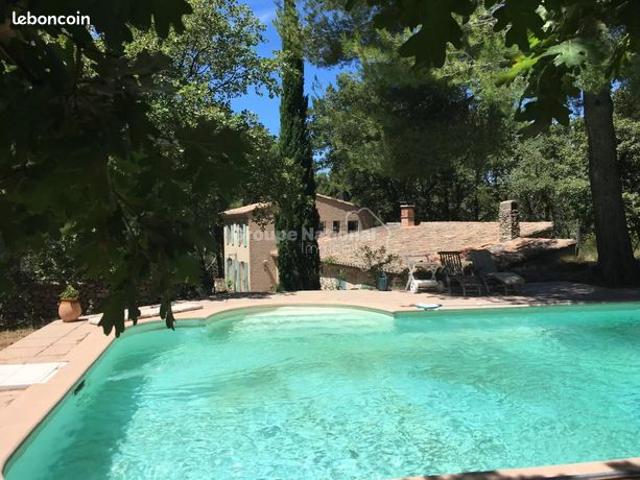 Maison 8 pièces 210 m²