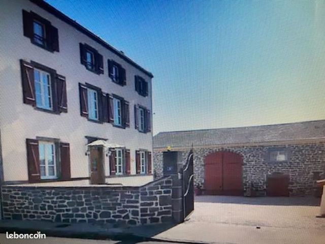 Maison 8 pièces 210 m²