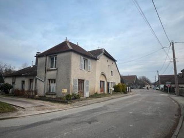 Maison 8 pièces 210 m²