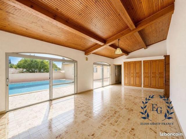 Maison 8 pièces 210 m²