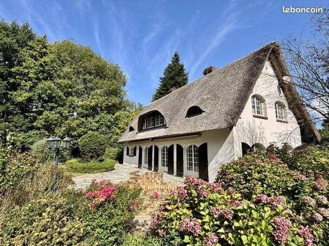 Maison 8 pièces 210 m²