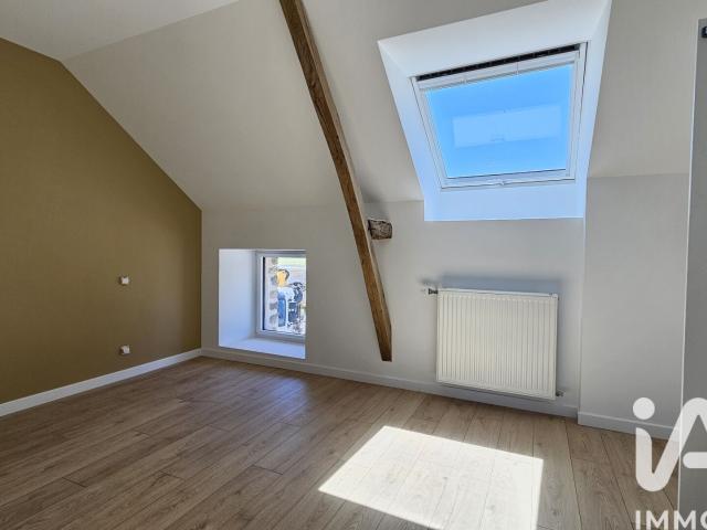 Maison 8 pièces, 210 m² à louer à Liffré 35340