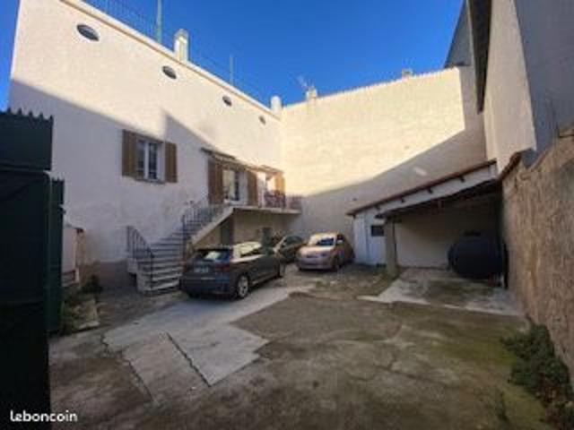 Maison 8 pièces 211 m²