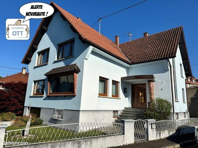 Maison 8 pièces 211 m²