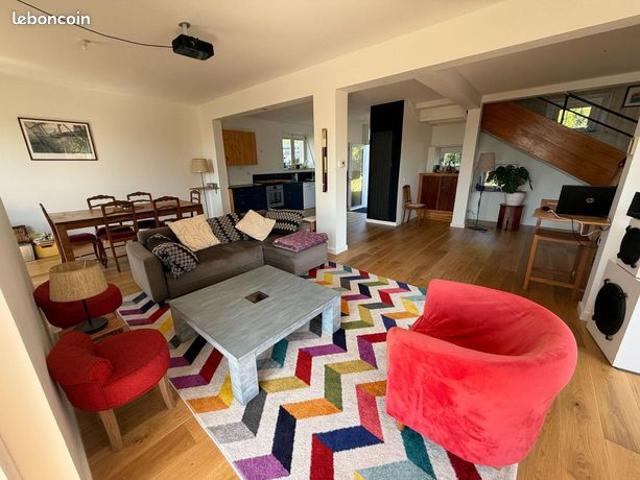 Maison 8 pièces 211 m²