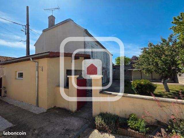 Maison 8 pièces 211 m²