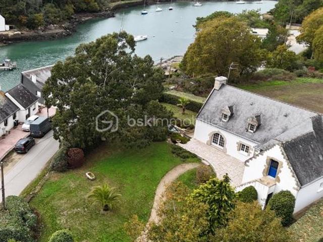 Maison 8 pièces 211 m²