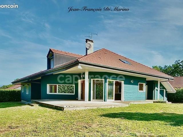 Maison 8 pièces 211 m²