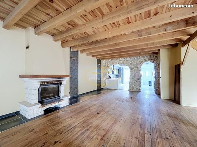 Maison 8 pièces 211 m²