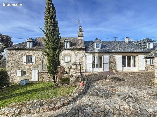 Maison 8 pièces 211 m²
