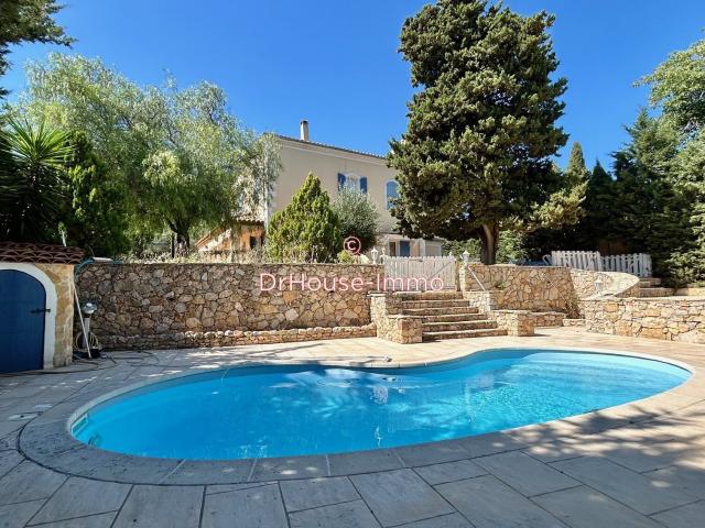 Maison 8 pièces 211 m²