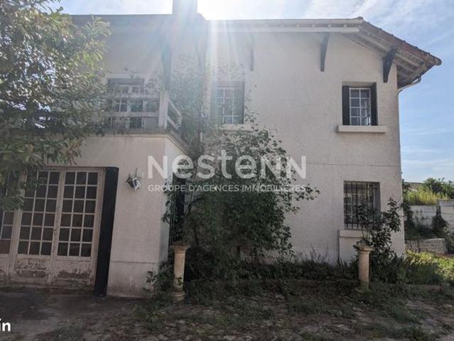 Maison 8 pièces 211 m²
