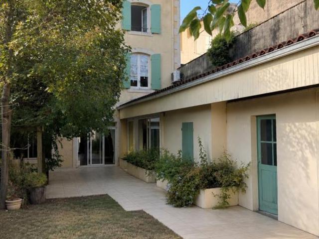 Maison 8 pièces 212 m²