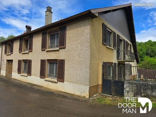 Maison 8 pièces 212 m²