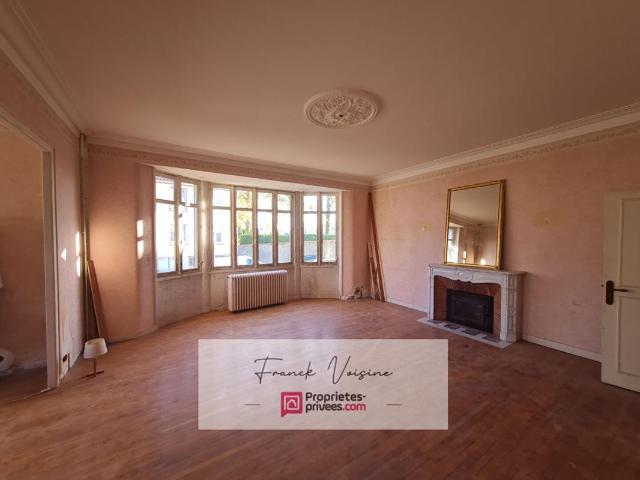 Maison 8 pièces 212 m²