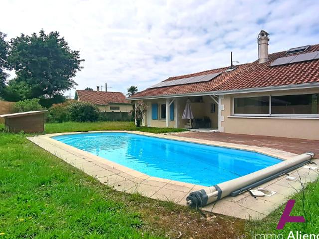 Maison 8 pièces 212 M²
