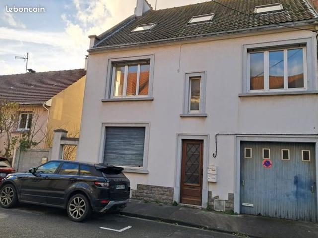 Maison 8 pièces 212 m²