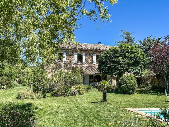 Maison 8 pièces 212 m²