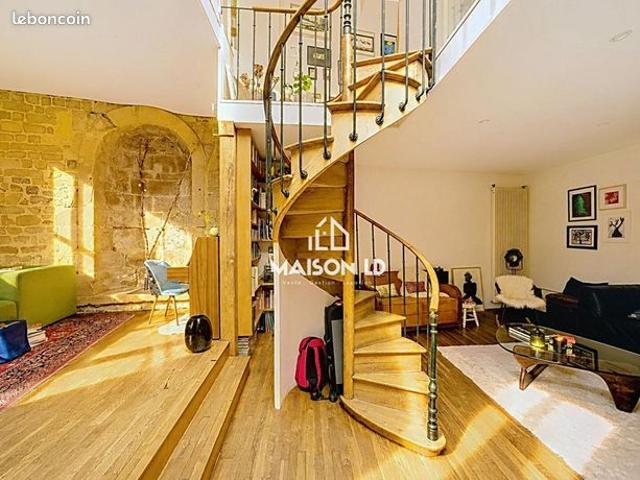 Maison 8 pièces 212 m²