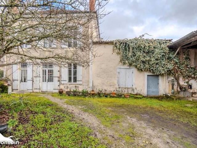 Maison 8 pièces 212 m²