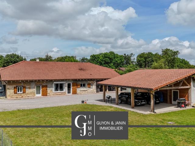 Maison 8 pièces 212 m²