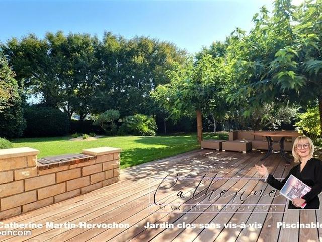 Maison 8 pièces 212 m²