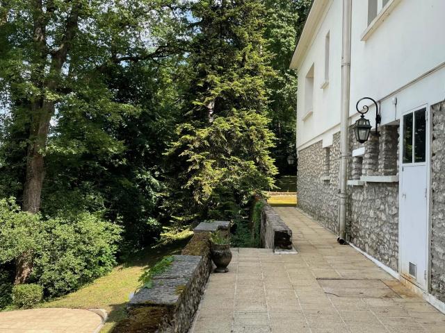 Maison 8 pièces 212 m²