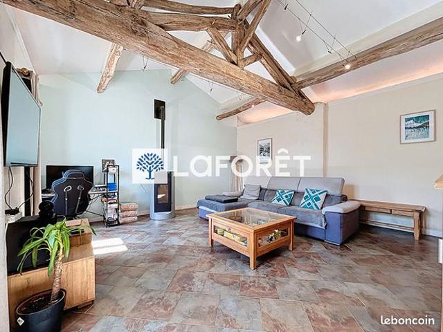 Maison 8 pièces 212 m²