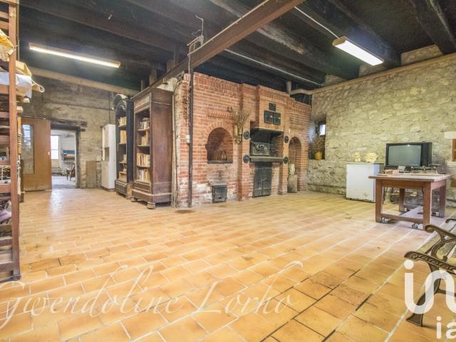 Maison 8 pièces 212 m²