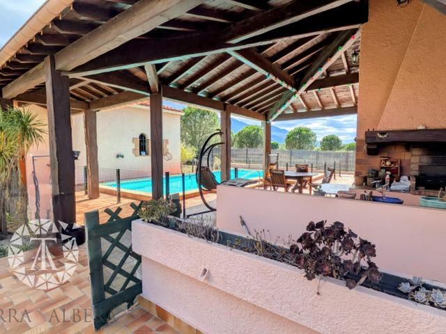 Maison 8 pièces 212 m²