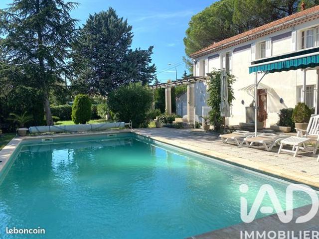 Maison 8 pièces 212 m²