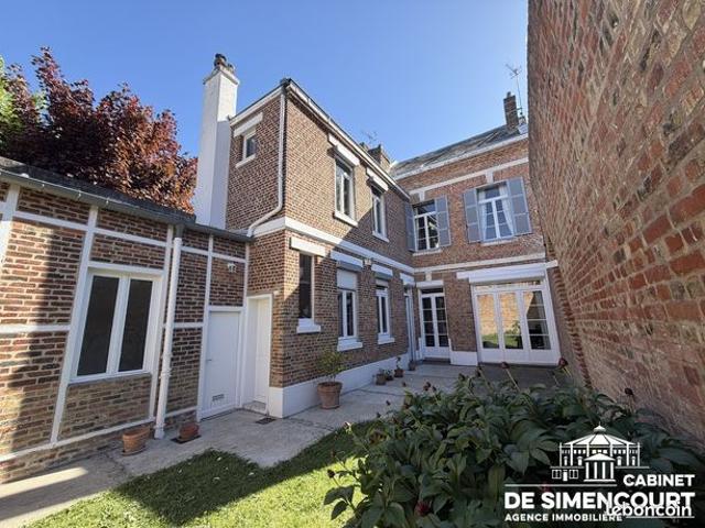 Maison 8 pièces 212 m²
