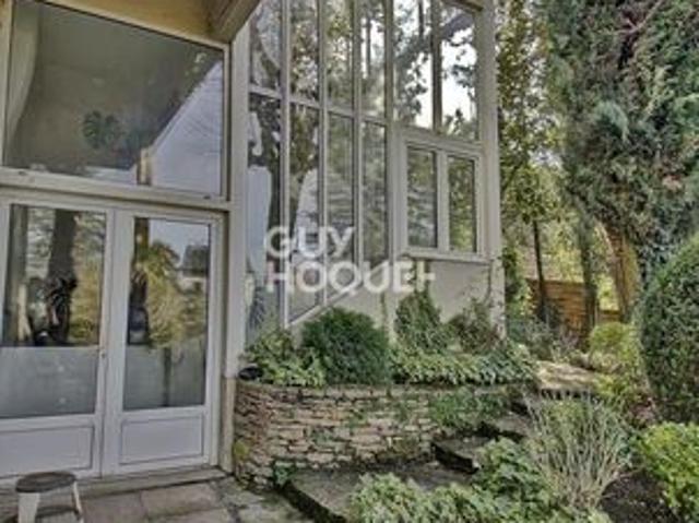 Maison 8 pièces 212 m²
